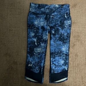 UA heat gear women’s capri leggings